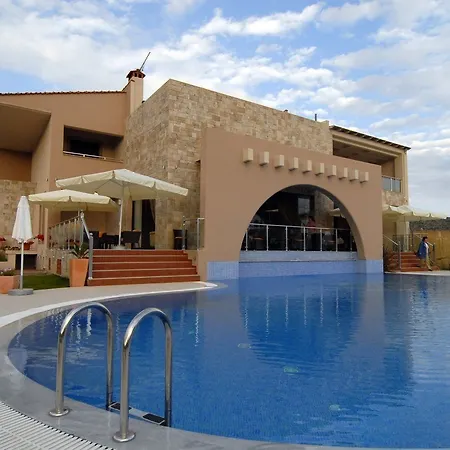 Hotel Notos Deluxe 2*