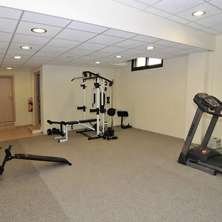 Notos Deluxe Hotel 2*