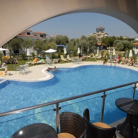 Hotel Notos Deluxe 2*
